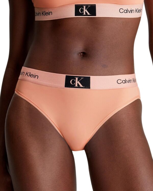 Dámské kalhotky Calvin Klein QF7249